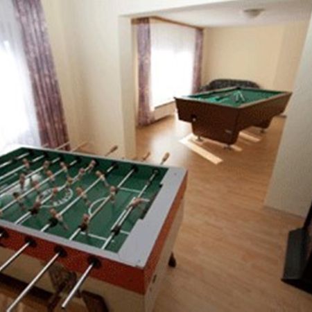 Rhoen Panorama Hostel Poppenhausen Buitenkant foto
