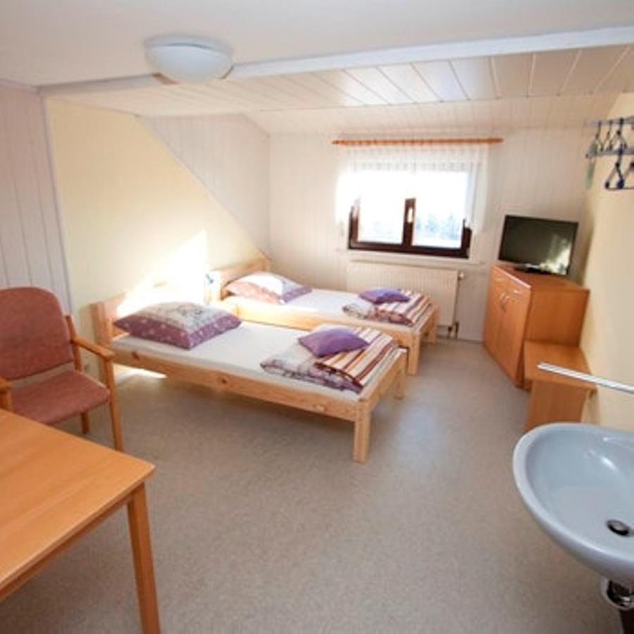 Rhoen Panorama Hostel Poppenhausen Buitenkant foto
